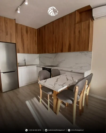 Tirane, jap me qera apartament 2+1+Ballkon , 88 m² 900 € (Zogu Zi)