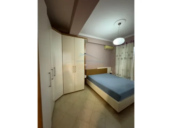 Tirane, jepet me qera apartament 2+1+2 Kati 6, 91 m² 450 € (FRESK , Prane Pikes se Gazit)