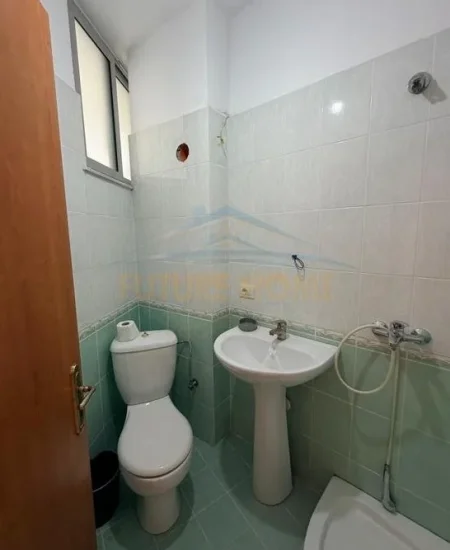 Tirane, shitet apartament 2+1 Kati 5, 92 m² 125.000 € (fresku)