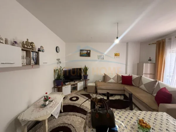 Tirane, shitet apartament 1+1 Kati 4, 64 m² 96.000 € (FRESK)