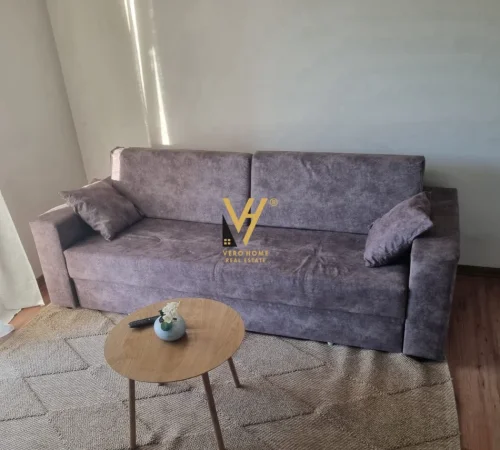 Tirane, jepet me qera apartament 1+1+Ballkon Kati 3, 70 m² 470 € (RRUGA kuvajt)