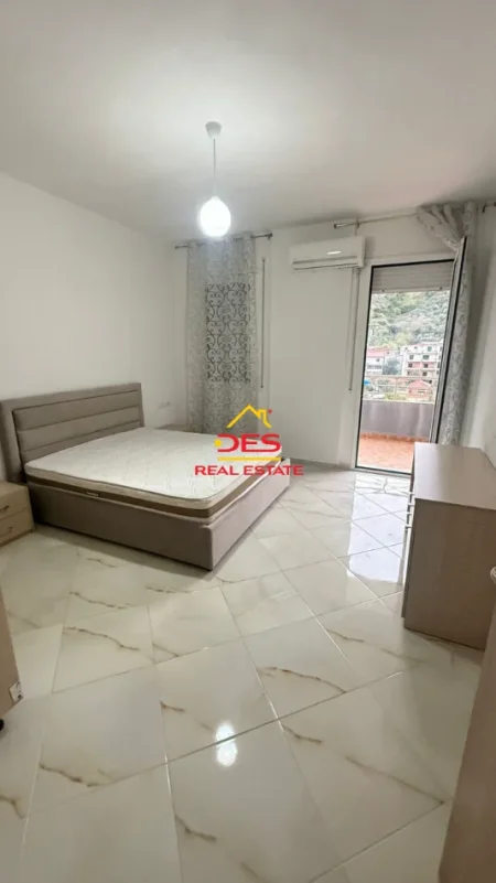 Vlore, jepet me qera apartament 2+1+Ballkon Kati 7, 90 m² 500 € (Rruga Shaban Demiraj)