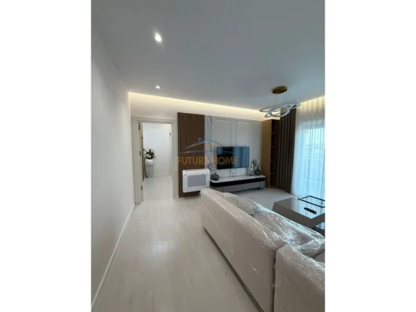 Tirane, jepet me qera apartament 1+1 Kati 6, 75 m² 850 € (Rruga Odhise Paskali, Pazari i ri)