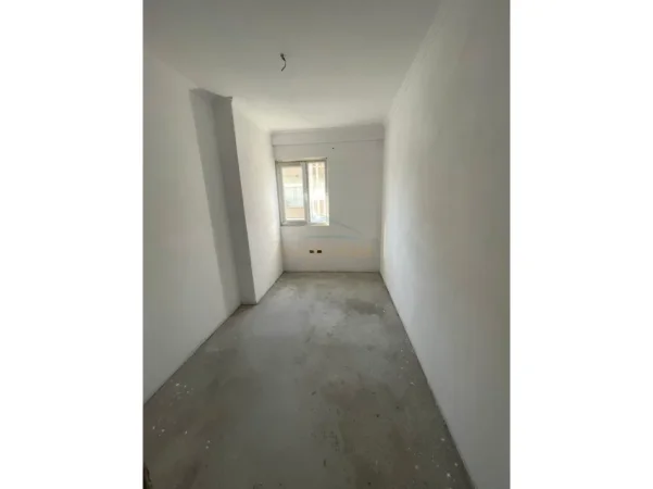 Tirane, shitet apartament 2+1 Kati 2, 83 m² 85.000 € (INSTITUT)