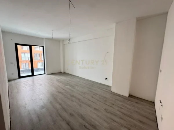 Tirane, shitet apartament 2+1 Kati 3, 100 m² 161.000 € (Astir)