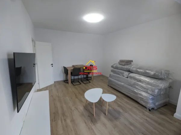 Vlore, shitet apartament 1+1+Ballkon Kati 2, 67 m² 143.000 € (Lungomare)
