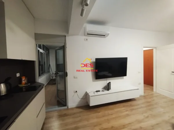 Vlore, shitet apartament 1+1+Ballkon Kati 2, 67 m² 143.000 € (Lungomare)