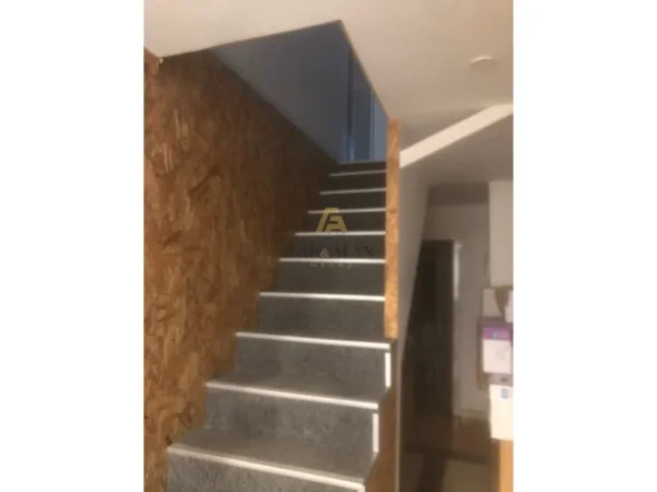 Tirane, shitet dyqan Kati 0, 300 m² 1.500.000 € (Myslym Shyri)