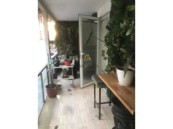 Tirane, shitet dyqan Kati 0, 300 m² 1.500.000 € (Myslym Shyri)