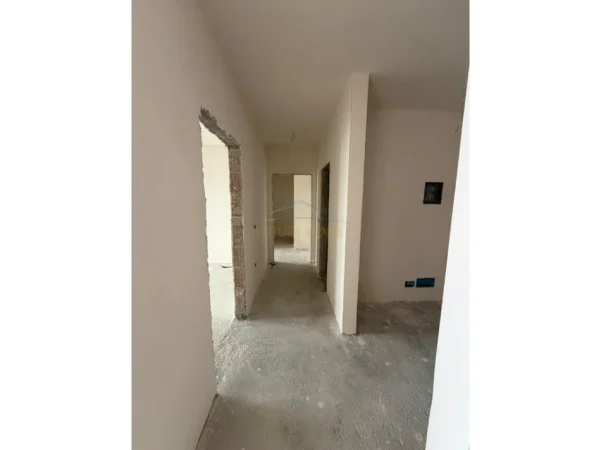 Tirane, shitet apartament 2+1+2 Kati 8, 117 m² 314.820 € (WHITE TOWER RESIDENCE , Komuna e Parisit)