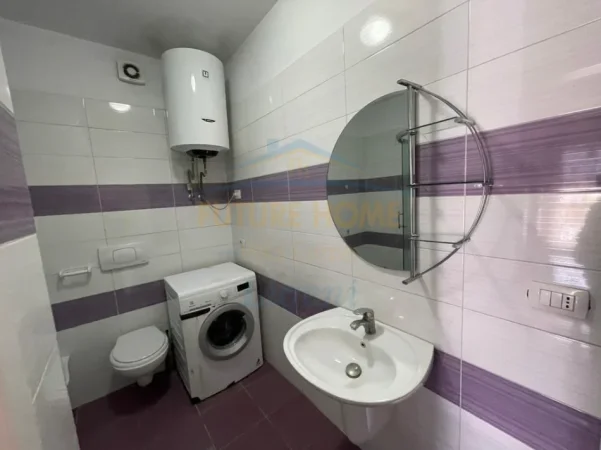Tirane, jepet me qera apartament 2+1 Kati 6, 77 m² 750 € (sh Parku i Autobuzave, Tirane.)