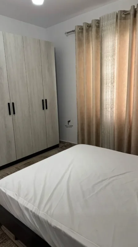 Tirane, jepet me qera apartament 1+1 Kati 1, 75 m² 500 € (5 MAJI)