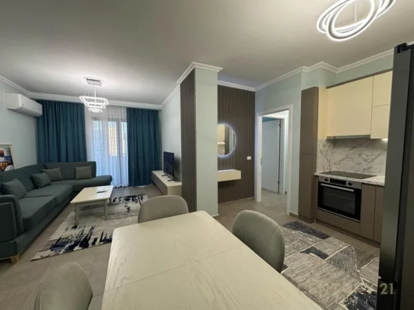 Tirane, jepet me qera apartament 2+1+Ballkon Kati 6, 100 m² 800 € (bulevardi i ri)