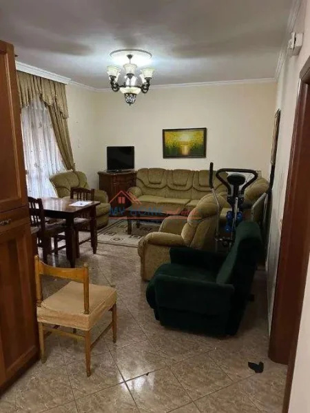 Shqiperi, shitet apartament 2+1+Ballkon Kati 2, 73 m² 135.000 € (Rruga Xhanfize Keko)