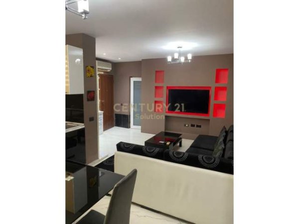 Tirane, jap me qera apartament 2+1 Kati 1, 83 m² 650 Euro (muhamet gjollesha)
