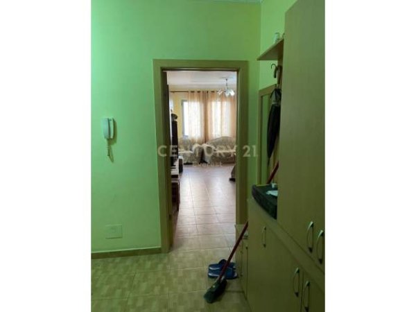 Tirane, shitet apartament 2+1+BLK Kati 4, 115 m² 115.000 Euro (NE ZONEN E FRESKUT,PERBALLE SHKOLLES QESARAK)