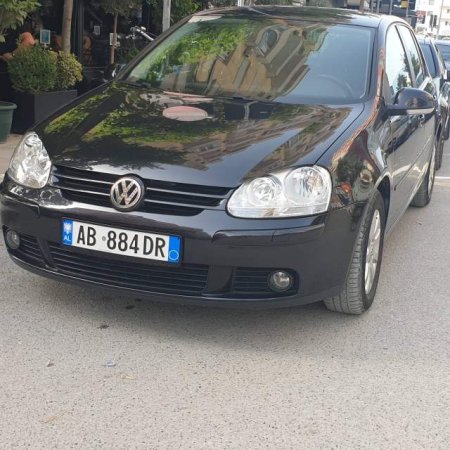 Tirane, jap me qera makine Volkswagen GOLF 5 Viti 2007, 15 Euro