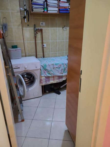 Tirane, jepet me qera apartament Kati 5, 70 m² 400 Euro(Ali Demi)