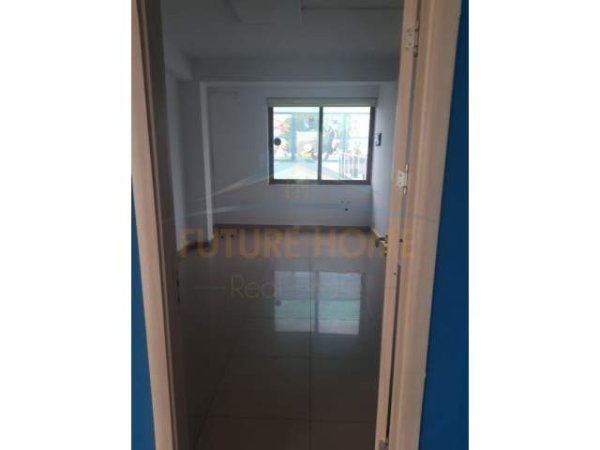 Tirane, jepet me qera apartament Kati 2, 86 m² 600 Euro (Fusha E Aviacionit)