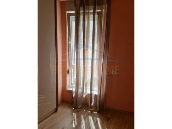 Tirane, jepet me qera apartament Kati 3, 94 m² 600 Euro (Rruga e Kavajës)