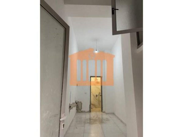 Durres, shitet apartament Kati 0, 19 m² 48.000 Euro (pavarsia)