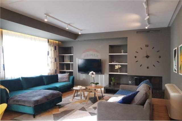 Tirane, jepet me qera Vile 3+1 Kati 1, 180 m² 1.200 Euro (Komuna e Parisit)