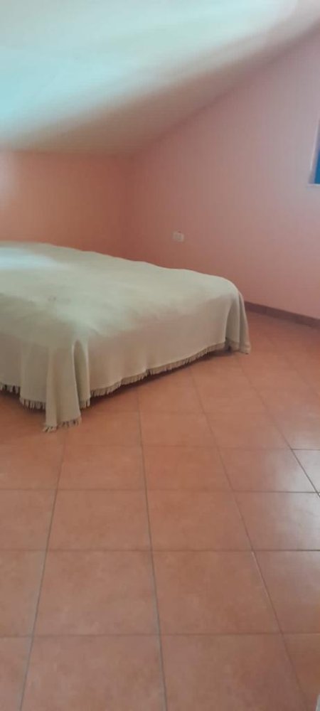 Tirane, jepet me qera apartament 4+1+A+BLK Kati 2, 320 m² 450 Euro (Siri kodra)