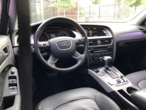 Tirane, shes makine Audi A4 S-LINE QUATTRO 2.0 DIESEL Viti 2013,