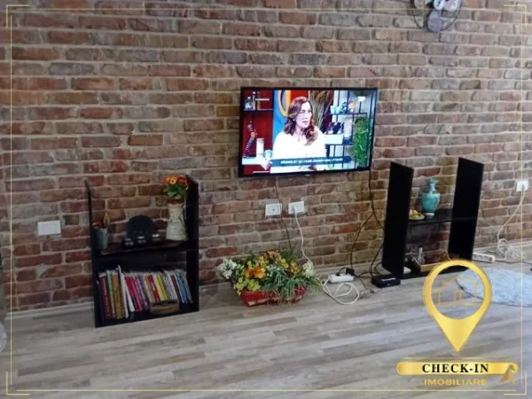 Tirane, jepet me qera apartament 1+1+Aneks Kati 3, 57 m² 555 € (Rruga Ali Pashe Gucia)