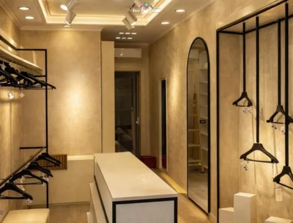 Tirane, shes dyqan Kati 0, 27 m² 324.000 € (myslym shyr)