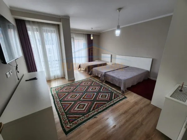 Tirane, jepet me qera apartament 2+1 , 131 m² 1.500 € (Rruga e Kosovarëve, Tiranë.)