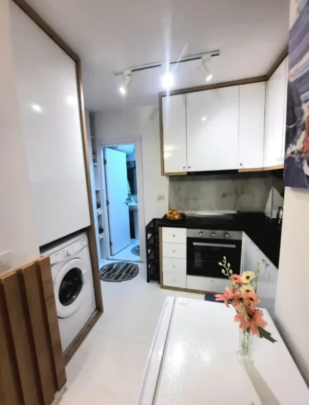 Tirane, shitet garsonier 1+1 Kati 2, 35 m² 86.000 € (Ali Demi)
