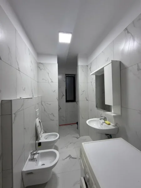 Tirane, jepet me qera apartament 1+1 Kati 5, 78 m² 500 € (URBAN GATE ASTIR)