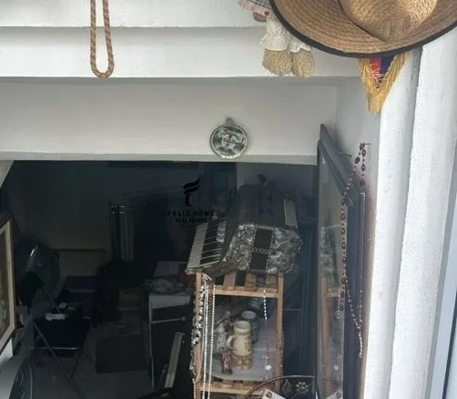 Tirane, jepet me qera dyqan Kati 1, 15 m² 400 € (VASIL SHANTO)