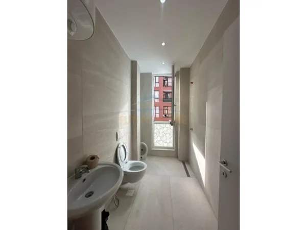 Tirane, shitet apartament 3+1+Ballkon Kati 3, 150 m² 350.000 € (AVID Residence (Usluga), Jordan Misja)