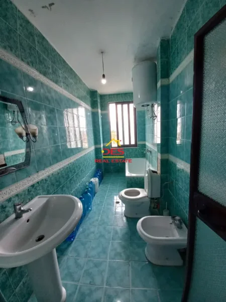 Vlore, shitet apartament 2+1+Ballkon Kati 5, 78 m² 107.999 € (RRUGA RAKIP MALILE, VLORË)