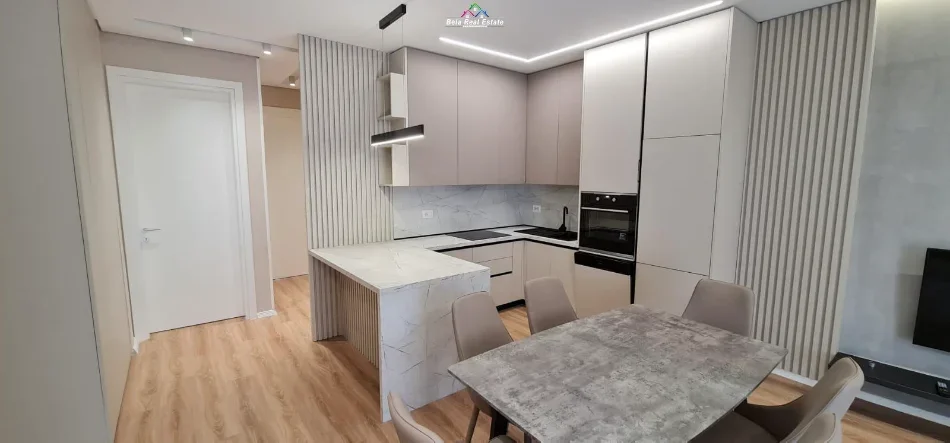 Tirane, jepet me qera Vile 2+1 Kati 2, 110 m² 1.200 € (teg)