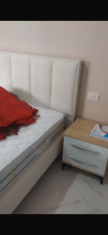 Tirane, jepet me qera 2+1+Ballkon , 105 m² 600 € 