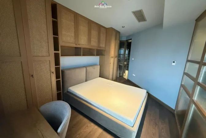 Tirane, jepet me qera apartament 1+1 Kati 9, 1.000 m² 1.000 € (Rruga e Kavajes)