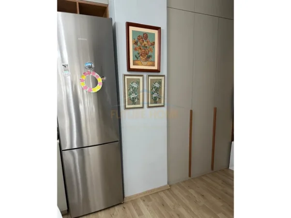 Tirane, jepet me qera apartament 1+1+Ballkon Kati 2, 73 m² 600 € (Fiori Di Bosco)