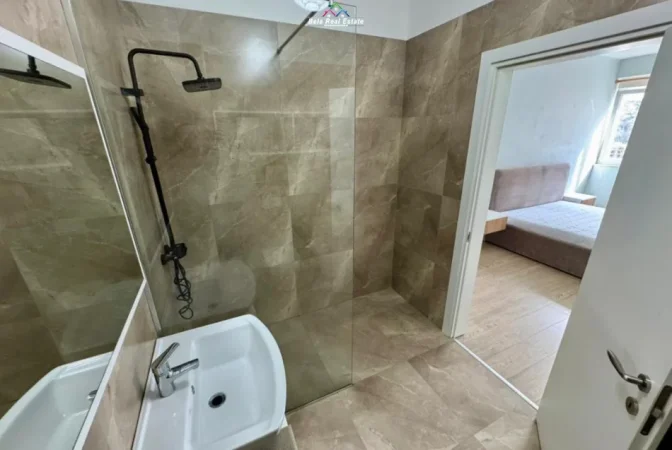 Tirane, shes apartament 2+1 Kati 4, 105 m² 278.000 € (hamdi sina)