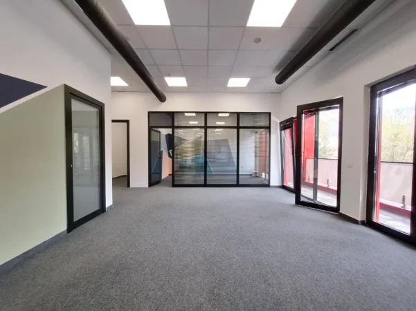 Jepet me Qira Ambjent/Zyre Premium Open space & 2wc+2Bllk. 📍 Kompleksi Arlis/ Farmacia 10 🔥 CMIMI: 2,100 Euro 🔥