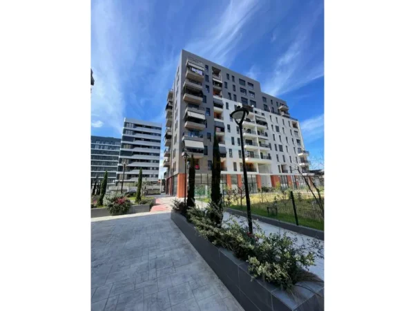 Tirane, jepet me qera ambjent biznesi Kati 0, 311 m² 2.100 € (trio towers)