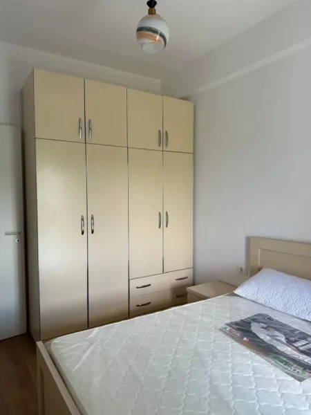 Tirane, jepet me qera apartament 2+1 Kati 7, 75 m² 450 € (Rruga Pasho Hysa)