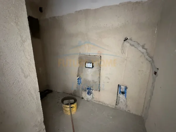 Tirane, shes apartament 2+1+Ballkon Kati 2, 113 m² 169.200 € (porcelan)