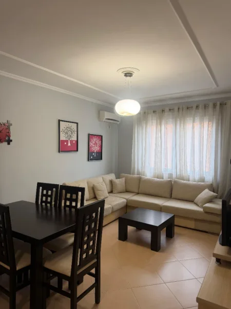 Tirane, jepet me qera apartament 1+1+Ballkon Kati 5, 64 m² 520 € (Rruga Haxhi Hysen Dalliu)
