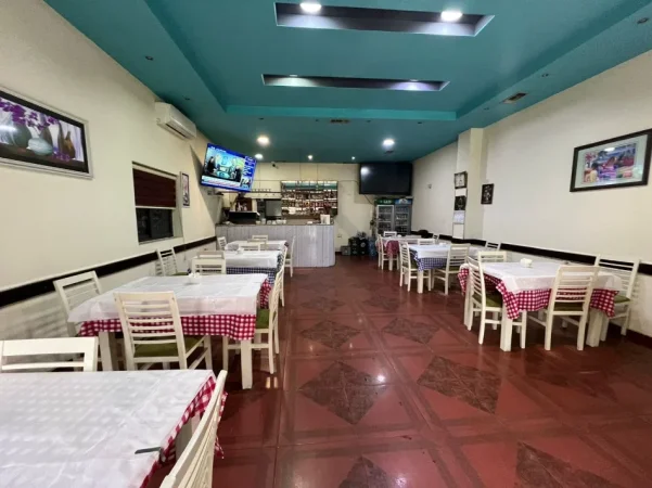 Tirane, jepet me qera lokal Kati 0, 230 m² 830 € (hamdi pepa)