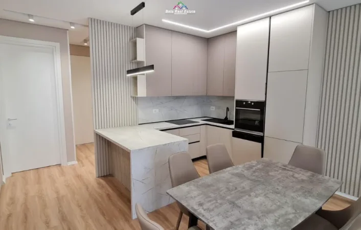 Tirane, jepet me qera apartament 2+1 Kati 2, 110 m² 1.200 € (Teg)