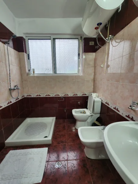 Vile 1 Kateshe ( Ali Dem - Idriz Dollaku ) 2+1 me Oborr, 3 Vende Parkimi | 580€/muaj