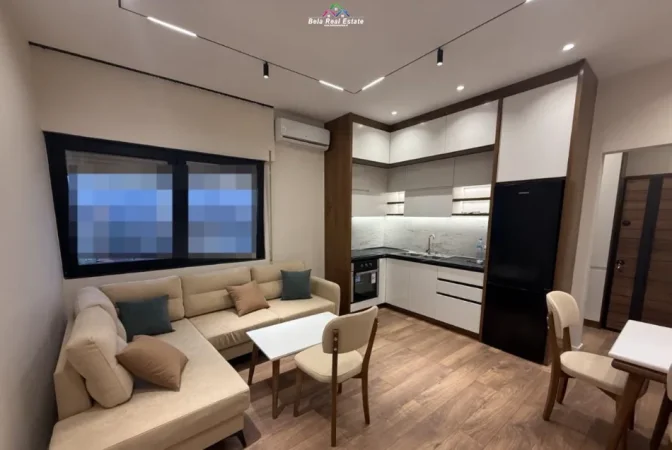 Tirane, jepet me qera apartament 1+1 Kati 7, 50 m² 625 € (Rruga Bill Klinton)